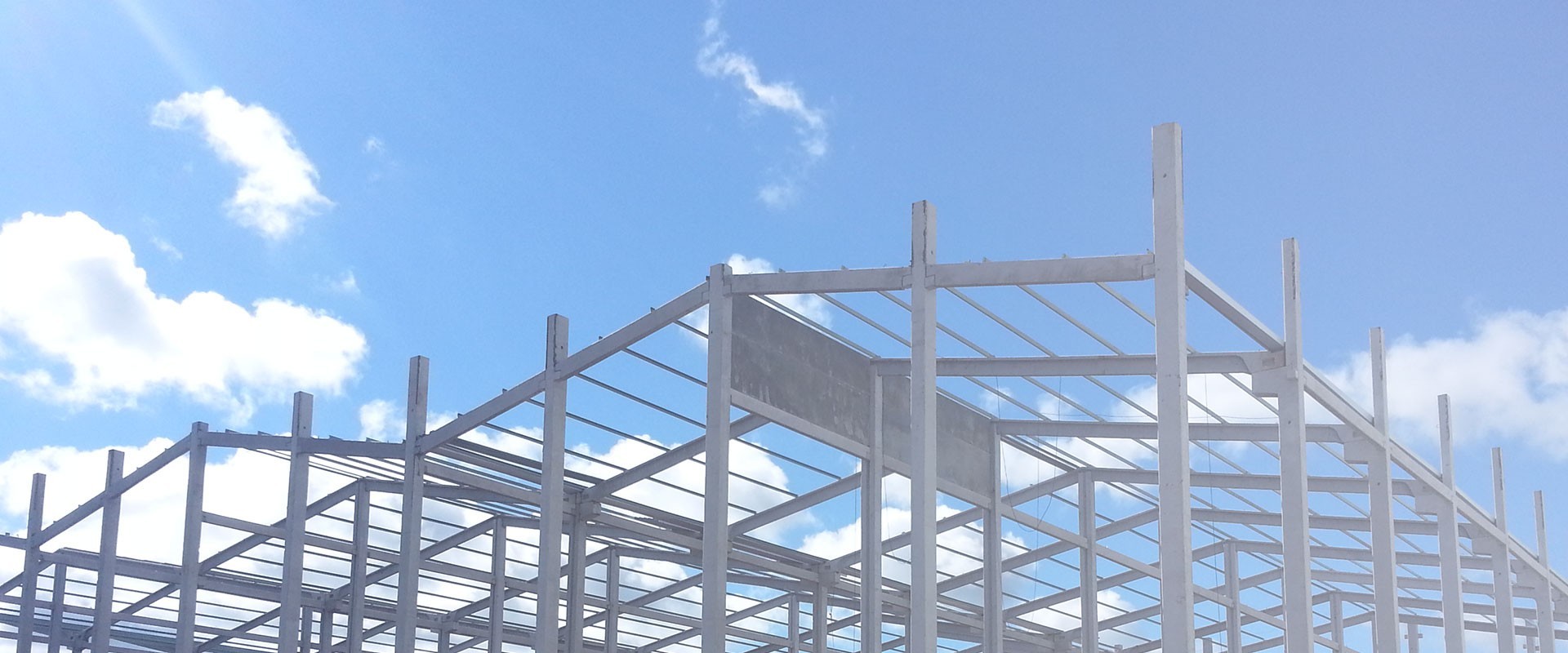 Pavilhões pré-moldados em concreto